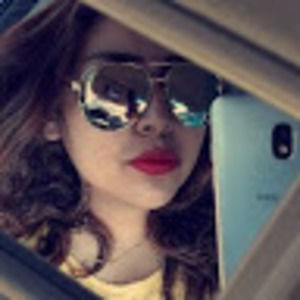 Meet your Posher, Vanessa